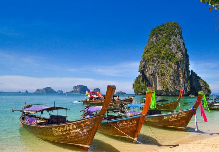 Phuket Academy hero image